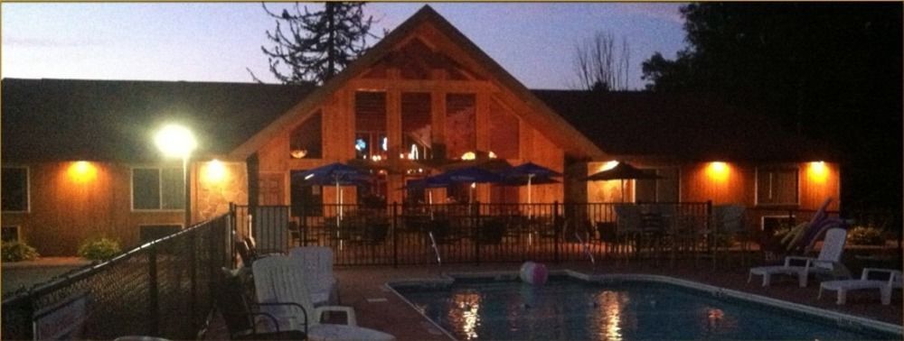 K&G Lodge Oswego Ngoại thất bức ảnh